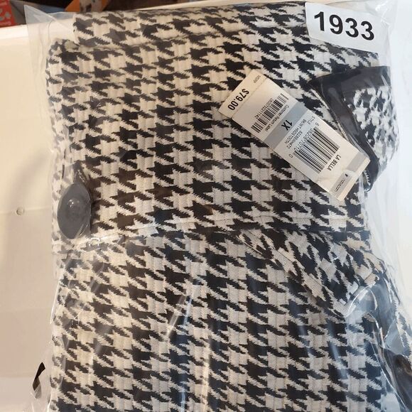 JM Collection Coat Women's 1X Black Houndstooth Print Front Button Blazer - Picture 6 of 6